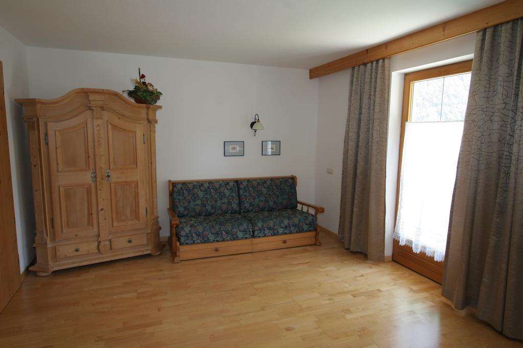 Appartement Top Tirol Маурах Стая снимка