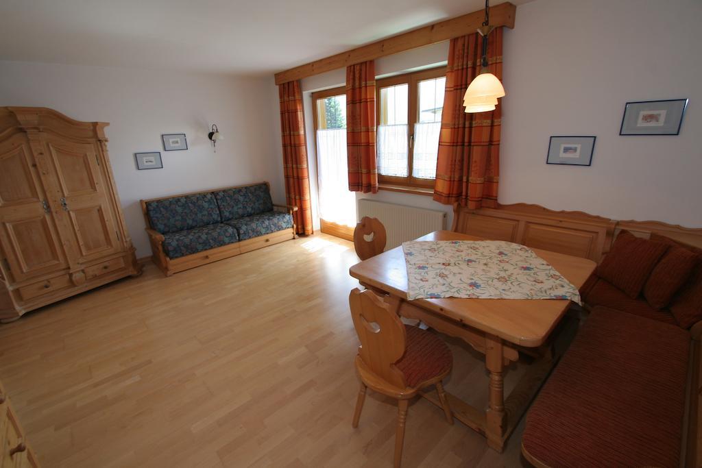 Appartement Top Tirol Маурах Стая снимка