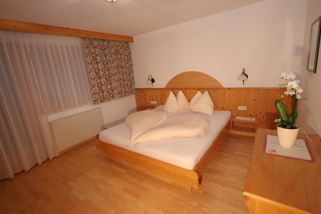 Appartement Top Tirol Маурах Стая снимка