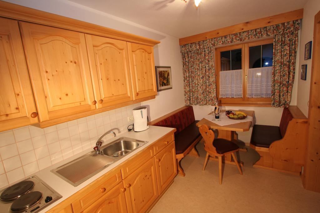 Appartement Top Tirol Маурах Стая снимка